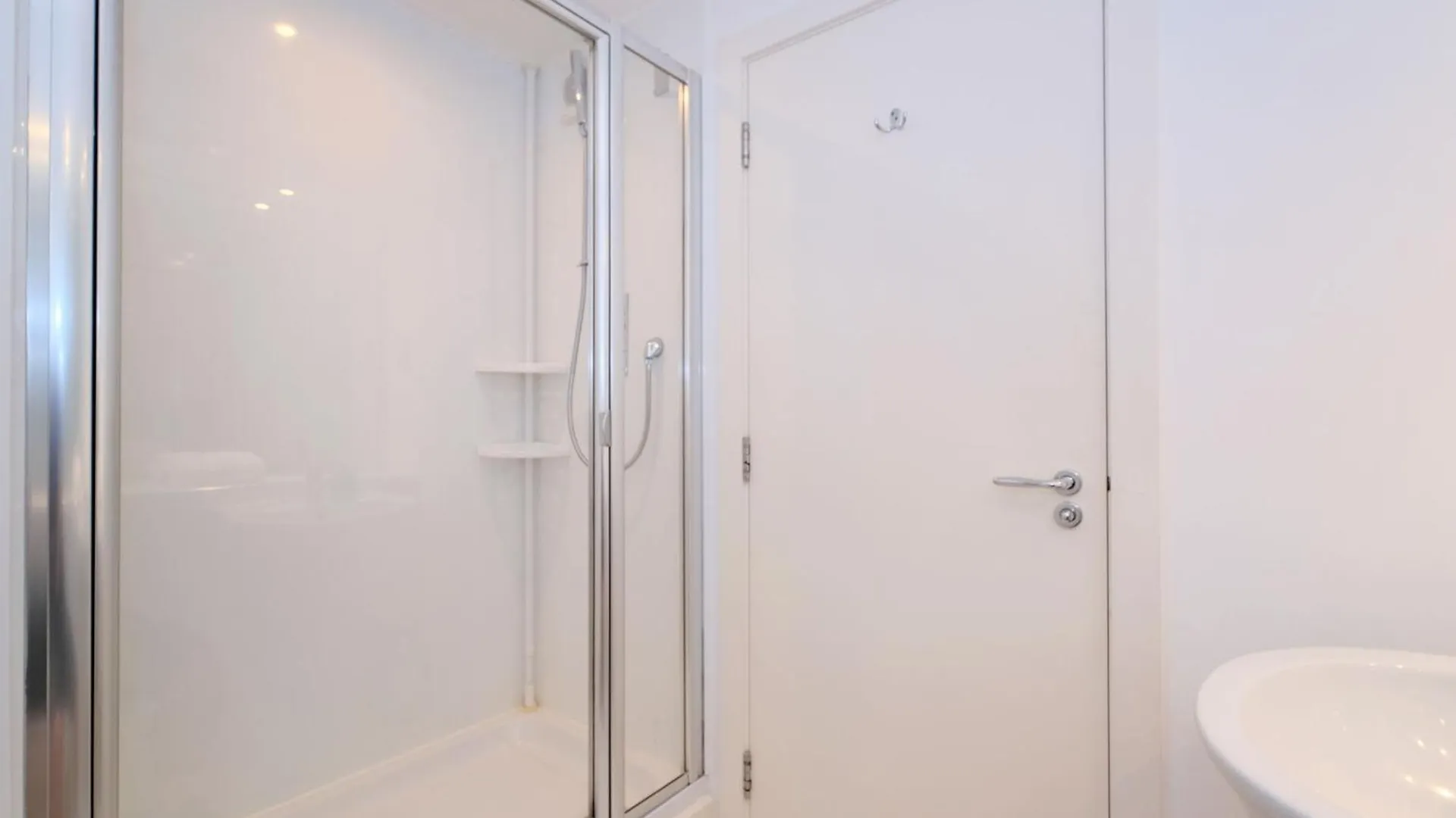 Contemporary Apartment Close To Aberdeen City Centre