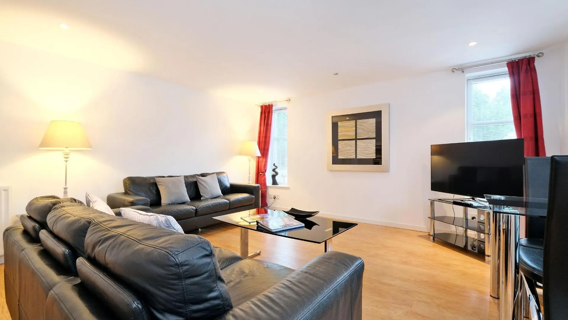 Contemporary Apartment Close To Aberdeen City Centre