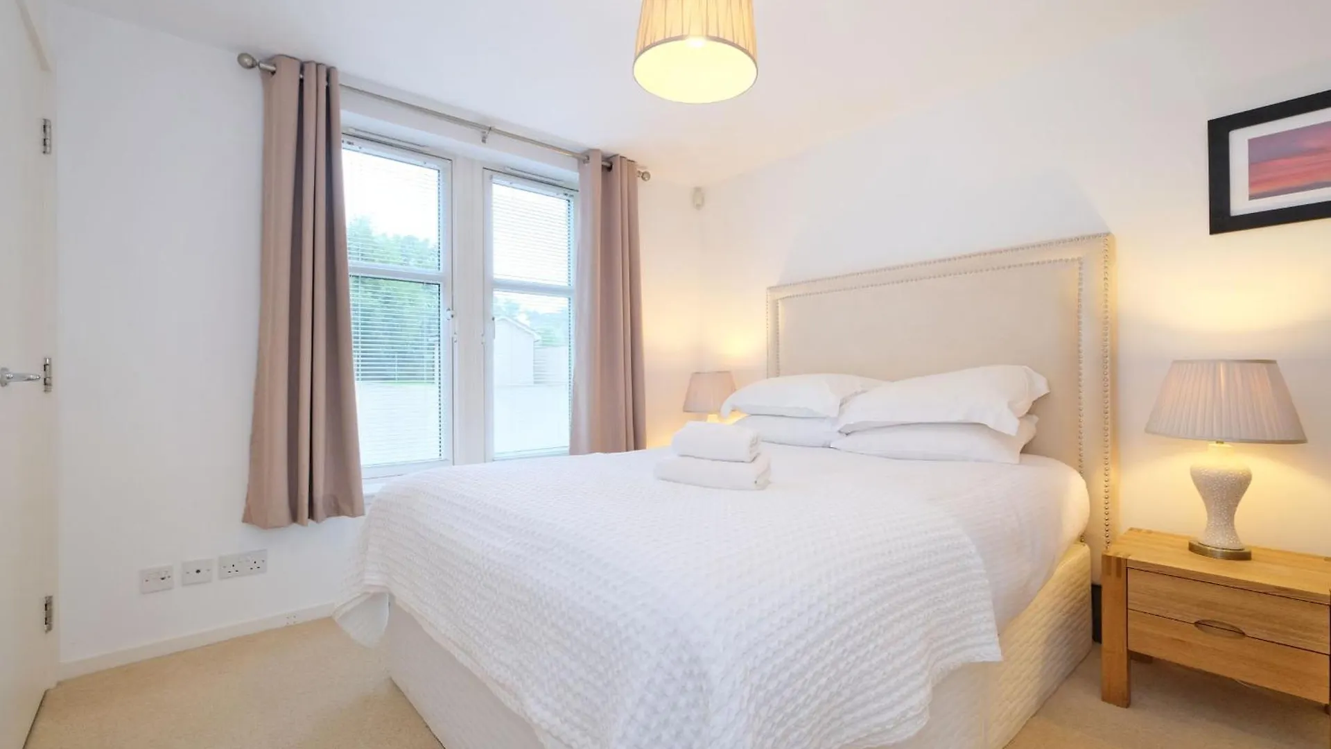 Contemporary Apartment Close To Aberdeen City Centre 0*,